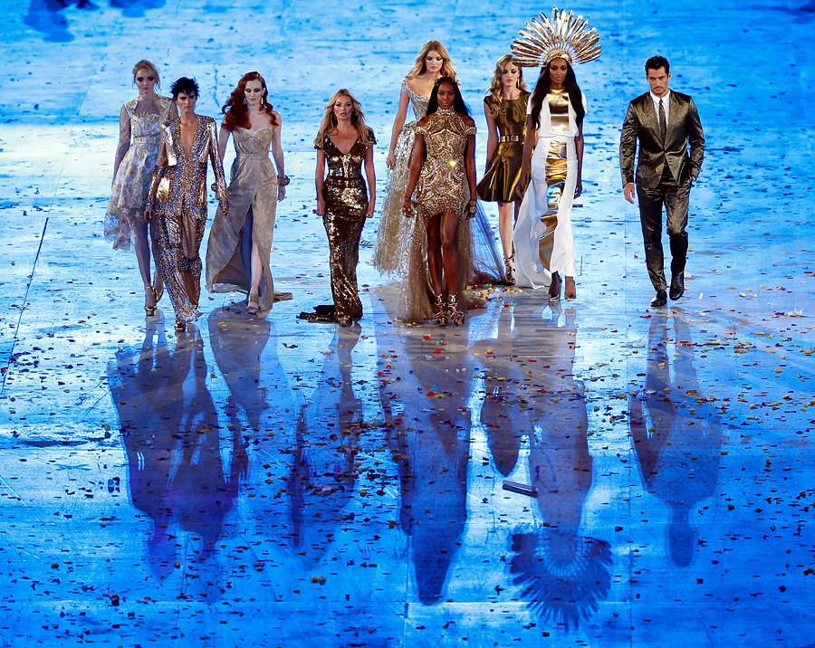 DESFILE DE MANEQUINS 